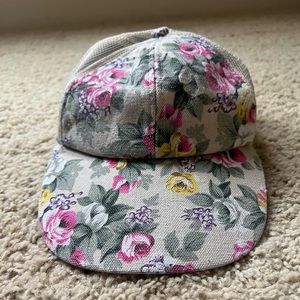 SHEIN baseball hat
